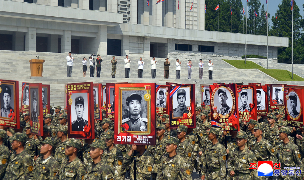 13-조국해방전쟁승리72돐 성대히 경축